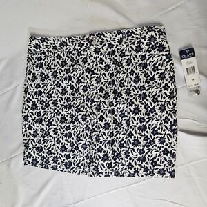 Chaps Women's Navy and White Floral‎ Skirt Size 14